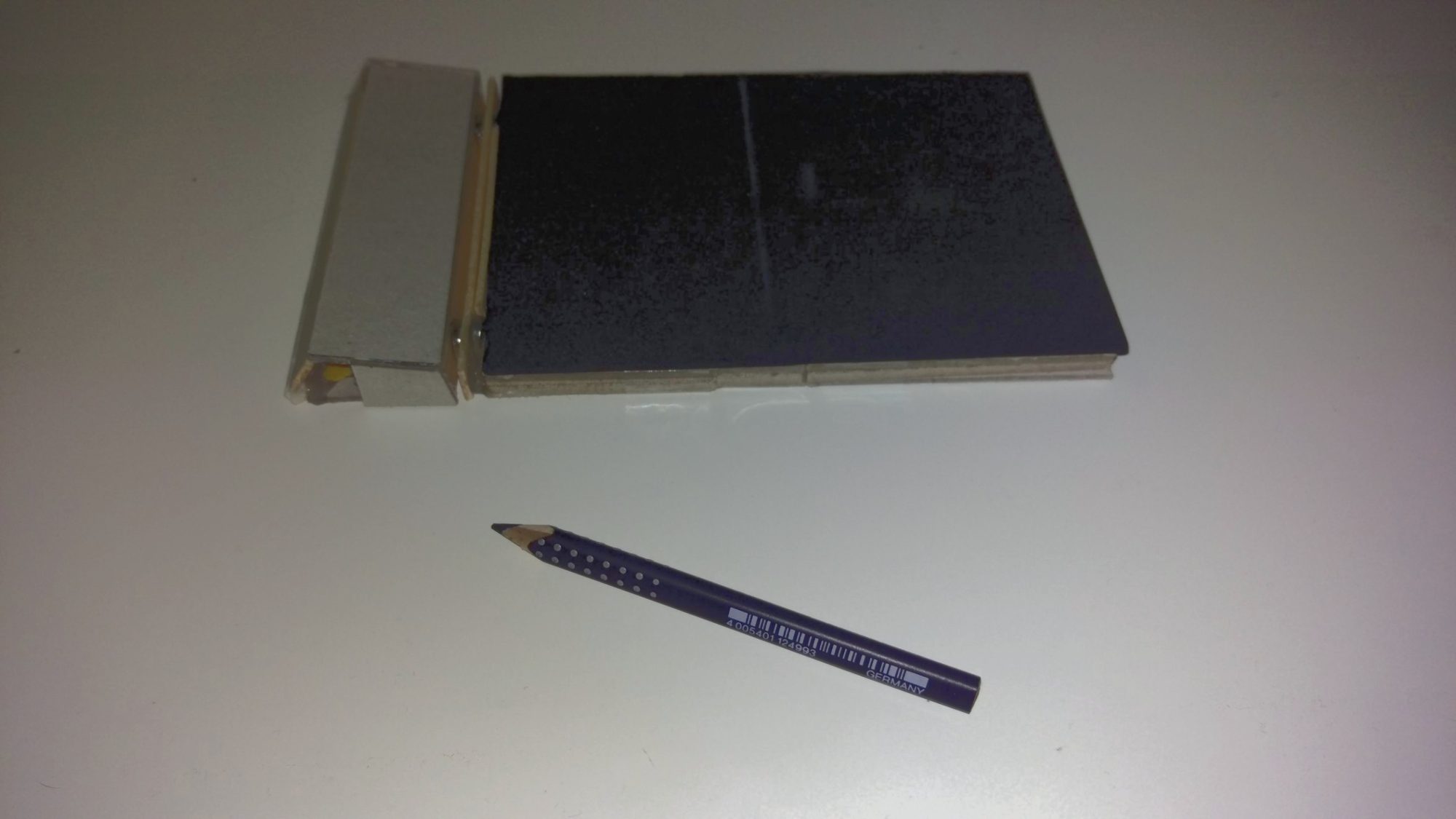 Funktionsmodell mit Zeichenfläche, Tastenmodul und Stift