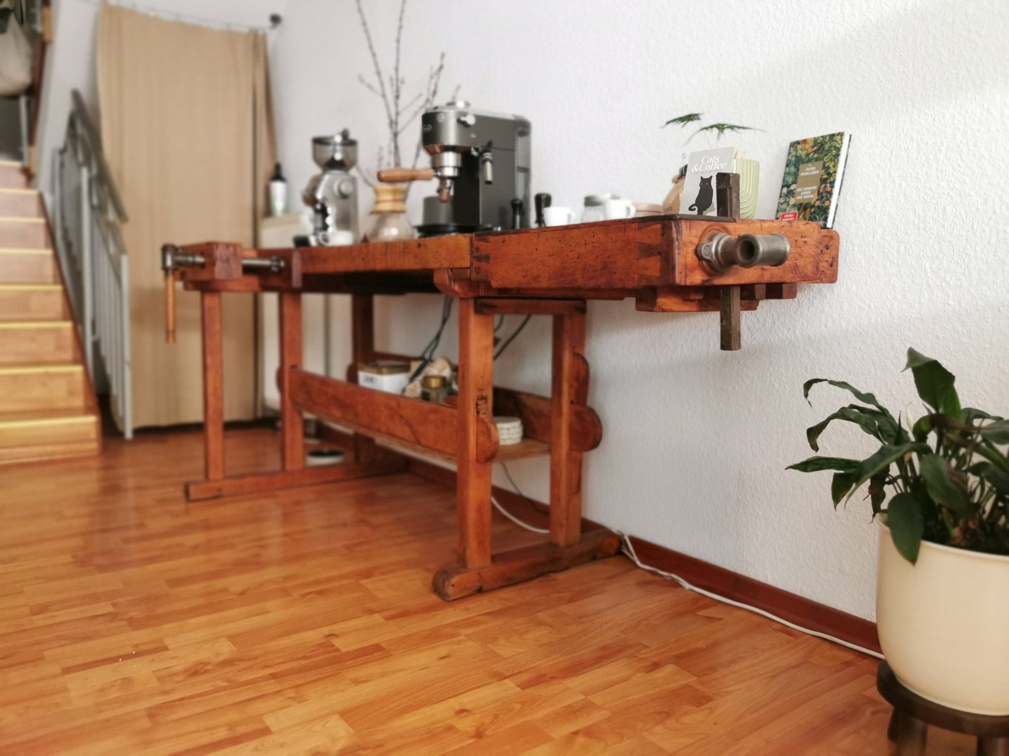 Meine restaurierte Hobelbank im Wohnraum